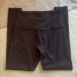 Beyond Yoga Dark Leopard Print Leggings